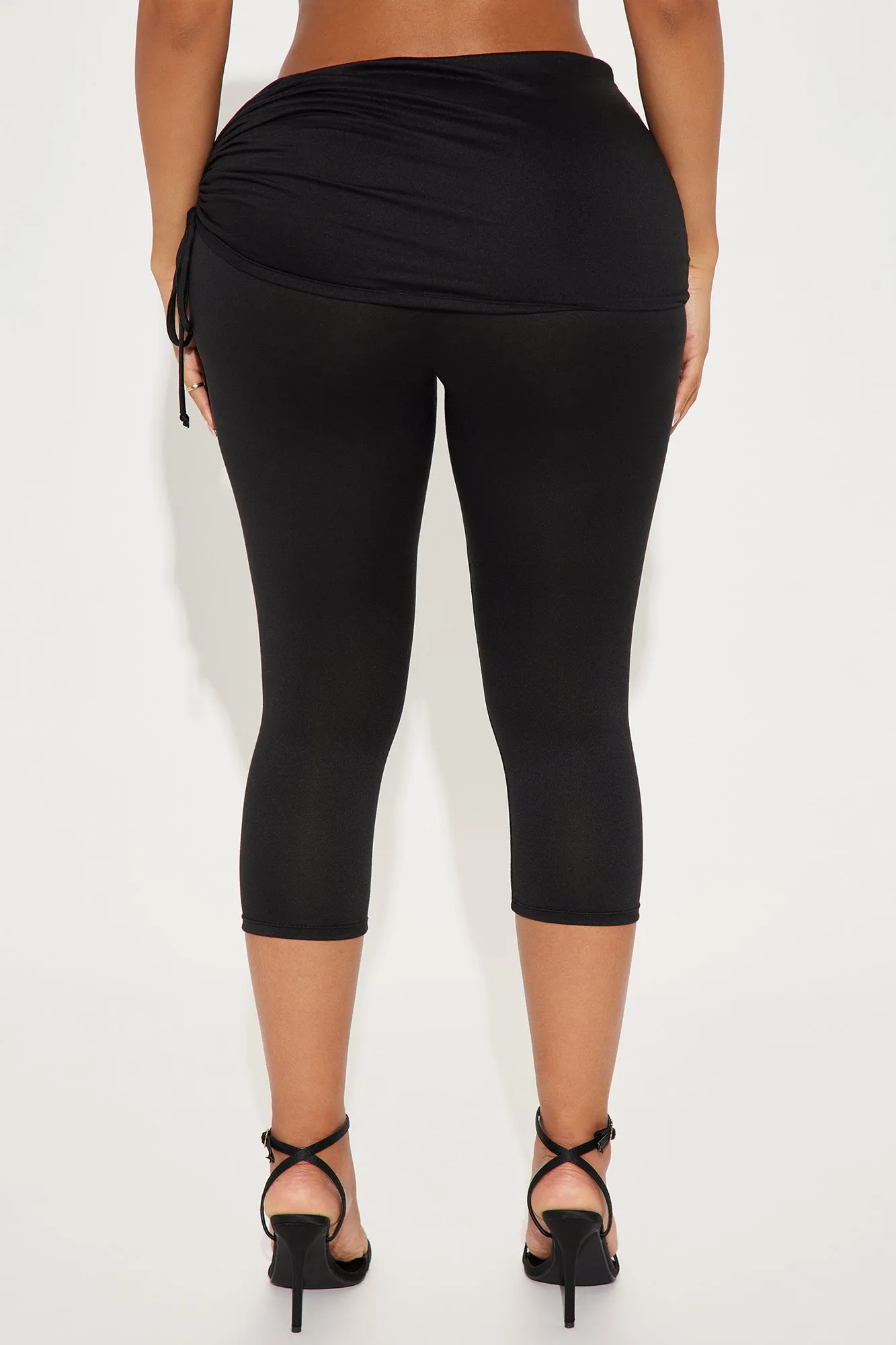 Ashlyn Mini Skirt With Capri Legging - Black