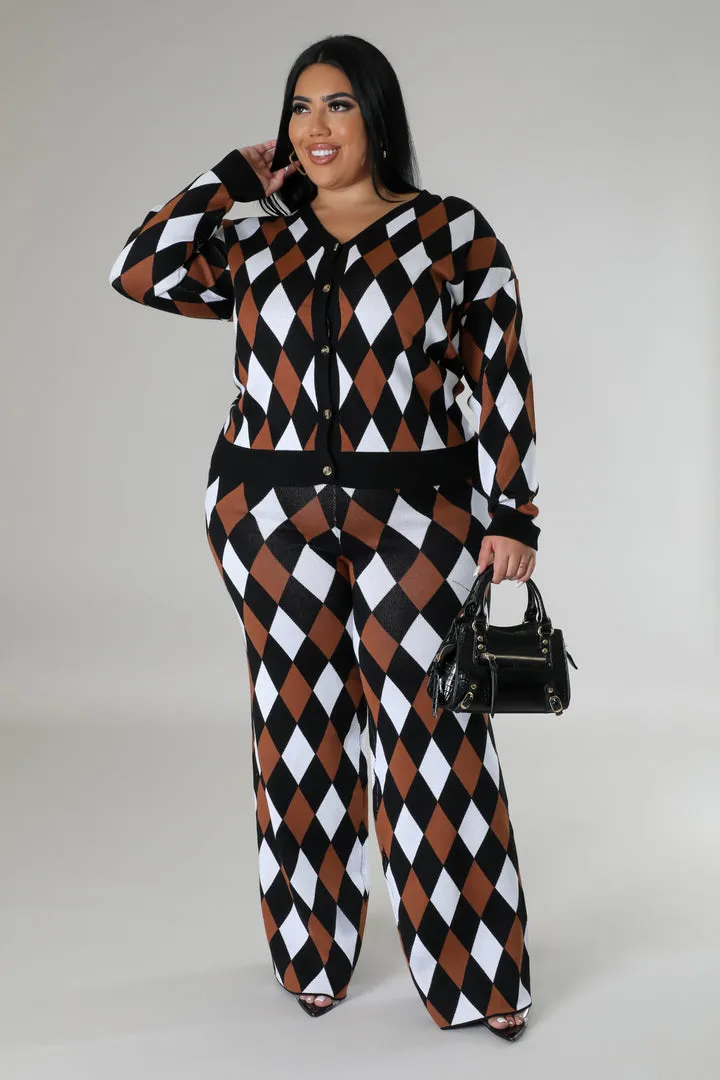 Plus Size Diamond Print Pant Set