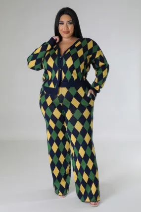 Plus Size Diamond Print Pant Set