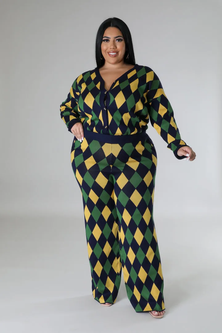 Plus Size Diamond Print Pant Set