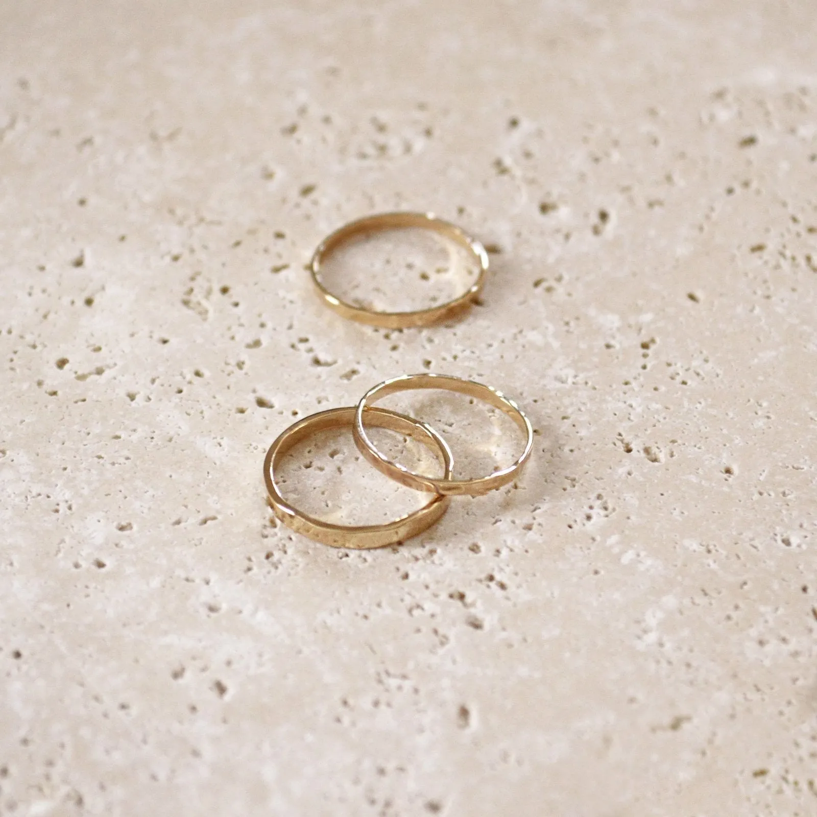 Rani - Dainty Hammered Ring